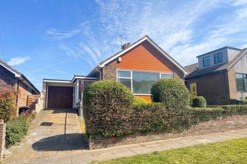 2 bed property, in Coombe Vale, £399,950