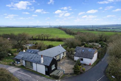 7 bed property, in Gammaton, £1,100,000
