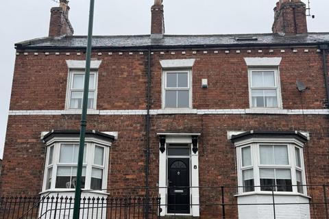 5 bed property, in Zetland Terrace, £250,000