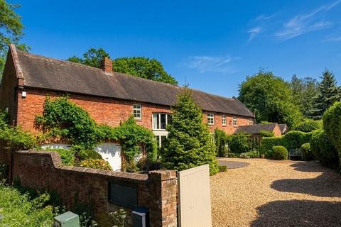 4 bed property, in Wall House Barn, £1,200,000