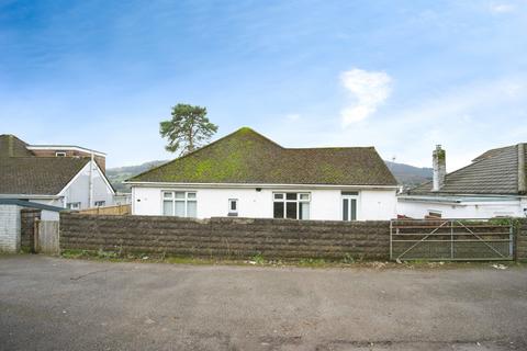 2 bed property, in York Place, £325,000
