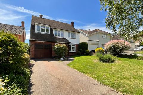 4 bed property, in Southend-on-Sea SS2, £750,000
