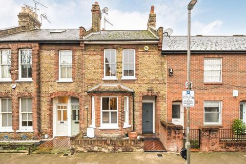 3 bed property, in Tennyson Street, £899,000