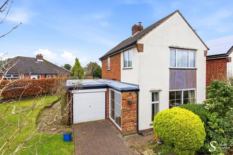 3 bed property, in Meadow Drive, £550,000