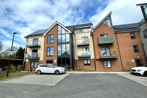2 bed property, in Eastwood Road, £319,950