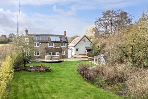 4 bed property, in Wall Bank, £580,000