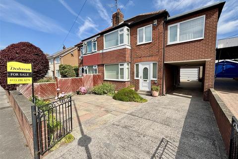 4 bed property, in Alandale Drive, £320,000