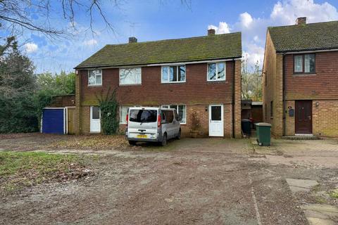 3 bed property, in Jobs Lane, £250,000