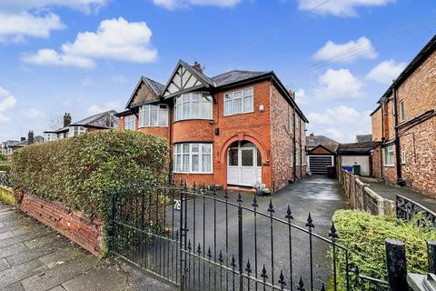 4 bed property, in Scholes Lane, £595,000