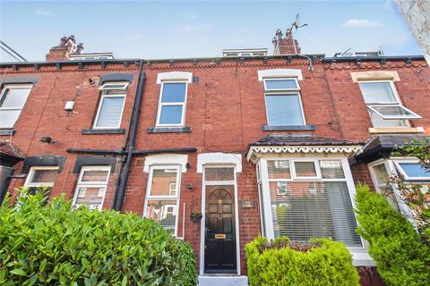 3 bed property, in Trelawn Place, £230,000