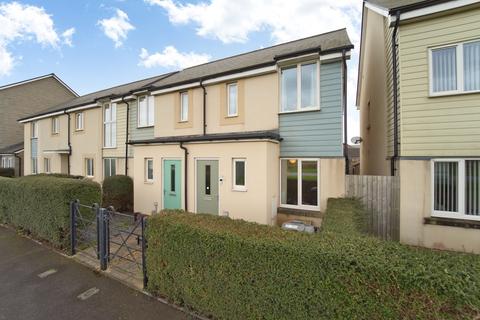 2 bed property, in Dragonfly Walk, £230,000