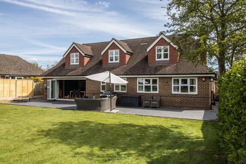 4 bed property, in Littleworth, £1,150,000