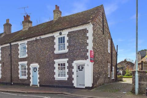 2 bed property, in Church Road, £300,000