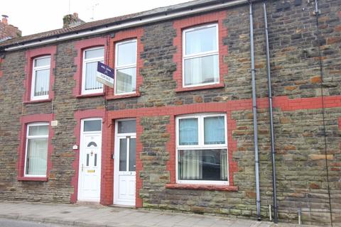 2 bed property, in Ilan Road, £110,000