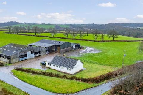 3 bed property, in Meshaw, £495,000
