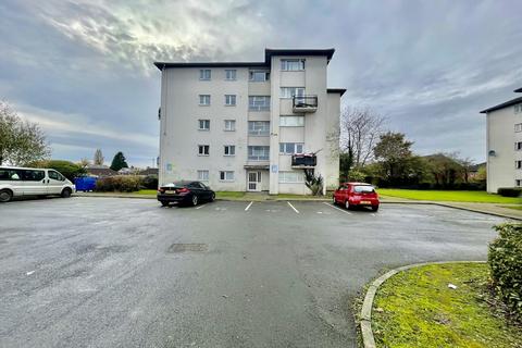 2 bed property, in Samuel Street, £45,000