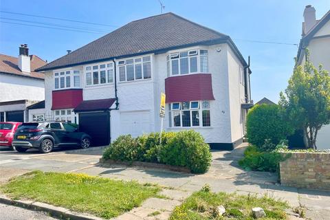 4 bed property, in Cottesmore Gardens, £699,995
