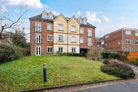2 bed property, in Paynes Road, £150,000