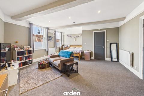 3 bed property, in The Strand, £220,000