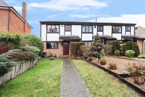3 bed property, in Overbury Avenue, £600,000