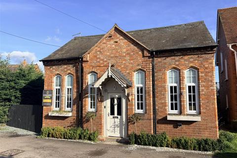 2 bed property, in Friday Street, £400,000