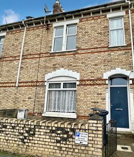 4 bed property, in Summerland Street, £175,000