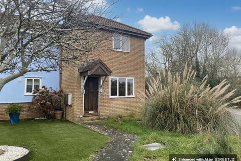 2 bed property, in Shakespeare Drive, £189,950
