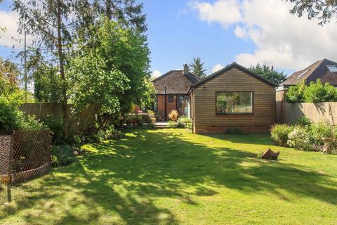 4 bed property, in Weston Road, £800,000