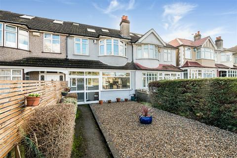 4 bed property, in Reigate Avenue, £550,000
