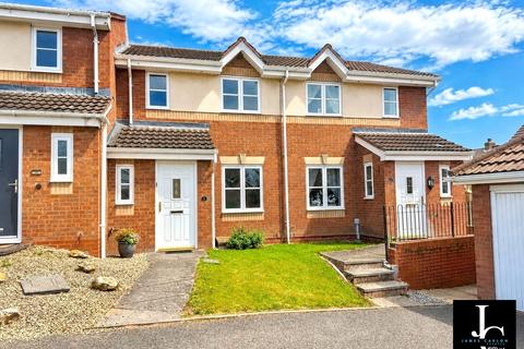 2 bed property, in Churchward Drive, £190,000