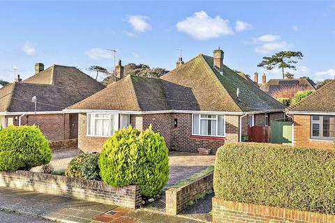 2 bed property, in Sandown Close, £525,000