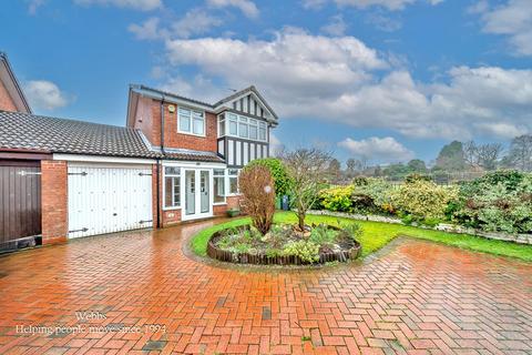 3 bed property, in Highgrove Close, £300,000