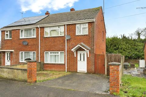 3 bed property, in Springhead, £235,000