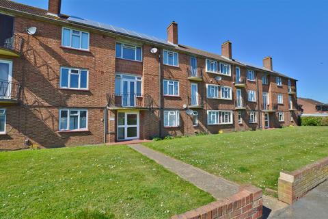 1 bed property, in Grenville Close, £170,000