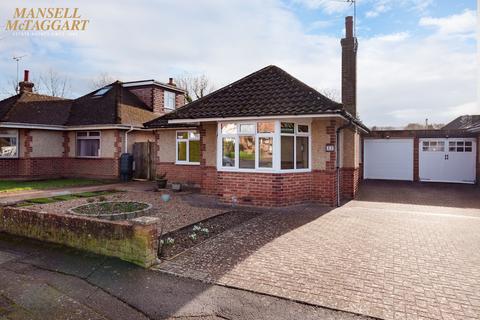 3 bed property, in Damian Way, £560,000