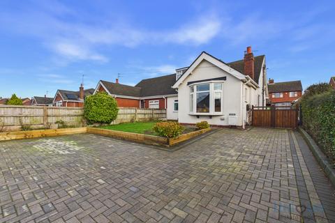 3 bed property, in Bryning Lane, £310,000