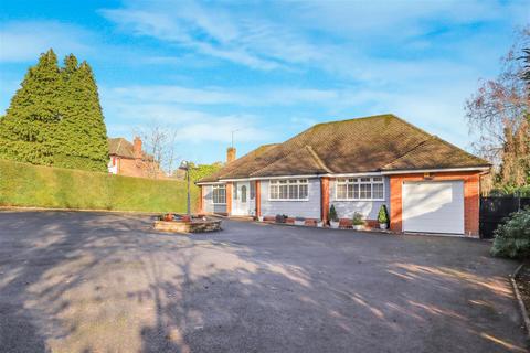 3 bed property, in Red Lane, £699,950