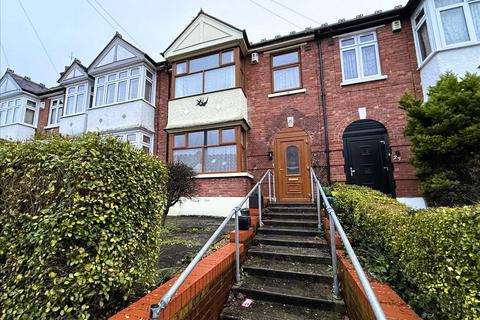 3 bed property, in Hillingdon Road, £350,000