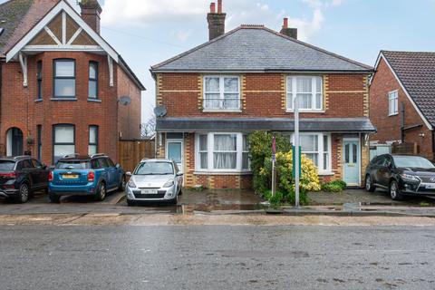 3 bed property, in Lee Street, £425,000