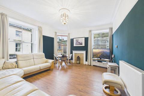 2 bed property, in Bridge Street, £60,000
