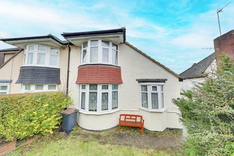 3 bed property, in Lynmouth Rise, £539,000