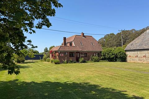 5 bed property, in Almodinton Lane, £599,000