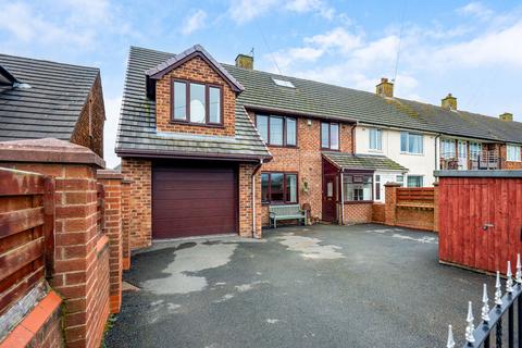 6 bed property, in 11 The Orchard, £375,000