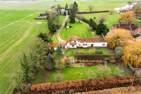 4 bed property, in Orchard Grange, £900,000