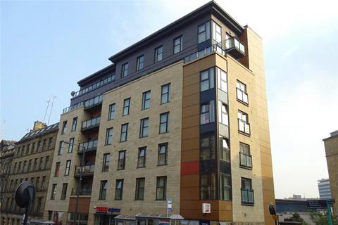 2 bed property, in Sunbridge Road, £90,000