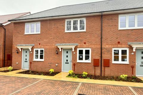 2 bed property, in Saturn Road, £189,000