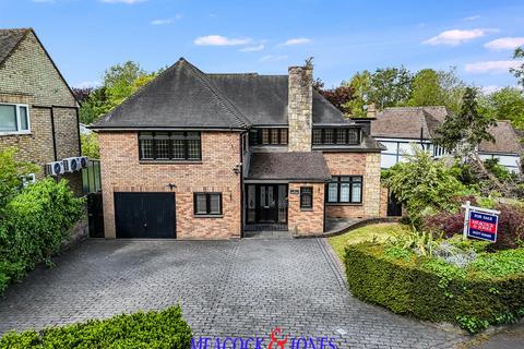 5 bed property, in Mount Avenue, £1,795,000