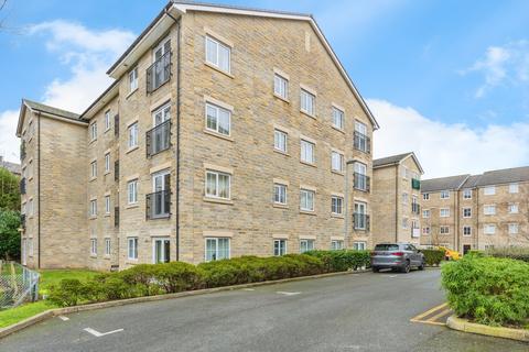 2 bed property, in Bramble Court, £90,000