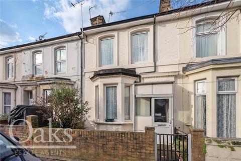 3 bed property, in Davidson Road, £350,000