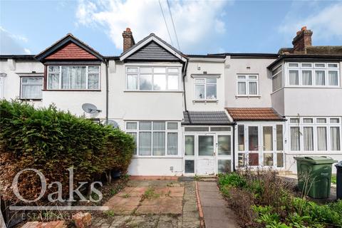 3 bed property, in Runnymede Crescent, £525,000